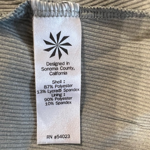 Athleta Razorback Green Too Size M - Picture 5 of 5